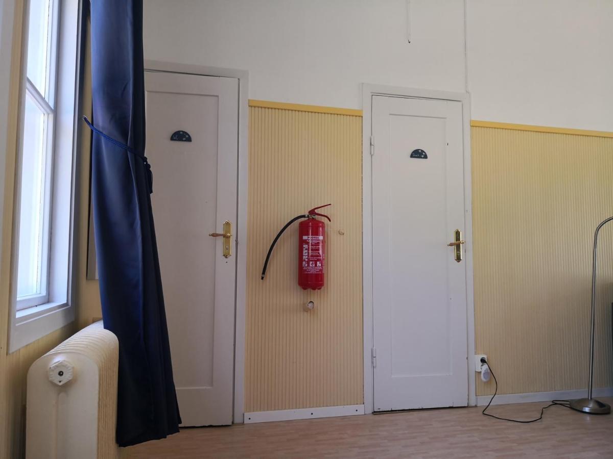 Perrongen Guesthouse Munkfors ภายนอก รูปภาพ