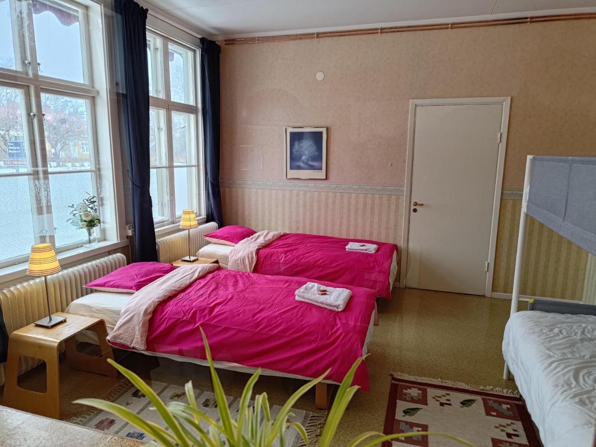 Perrongen Guesthouse Munkfors ภายนอก รูปภาพ